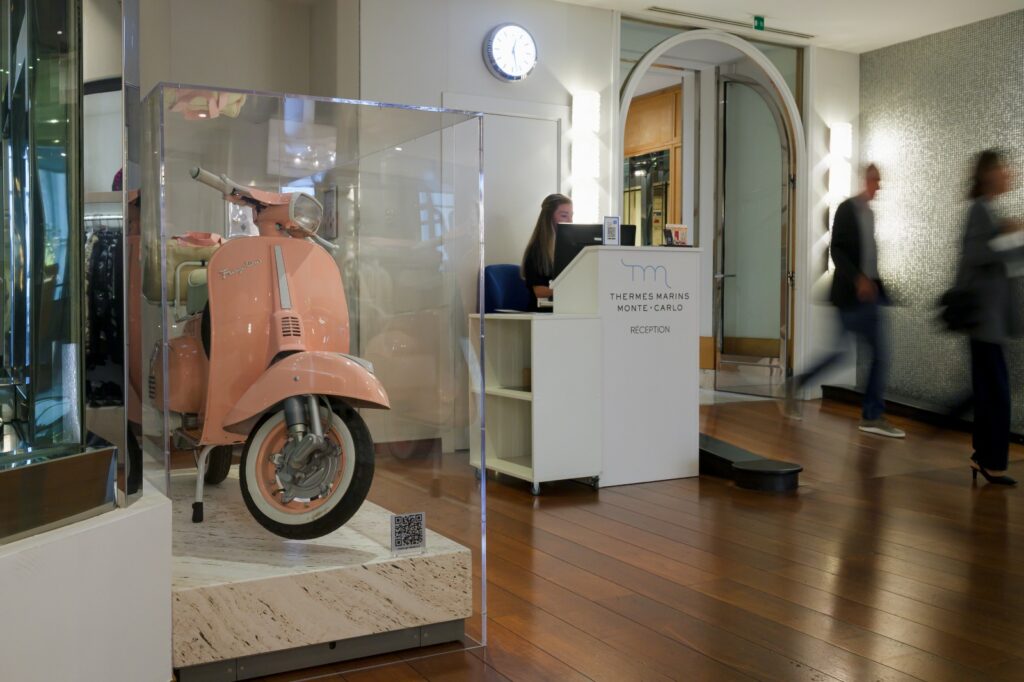 Vespa Fragolina vista frontale